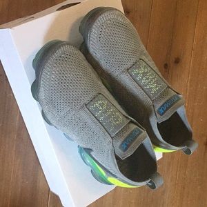 Nike Air Vapormax- Mens 6/ Women’s 7.5